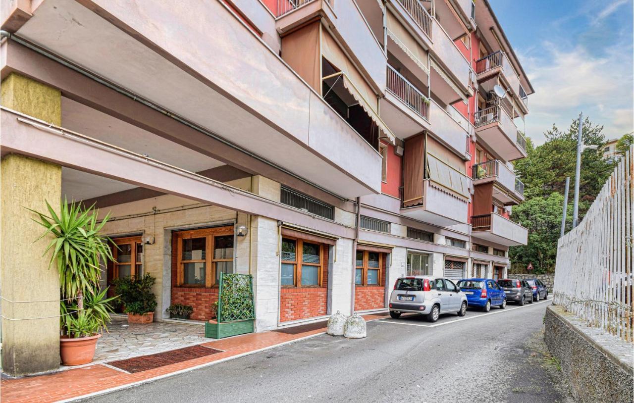 1 Bedroom Lovely Apartment In Recco Bagian luar foto