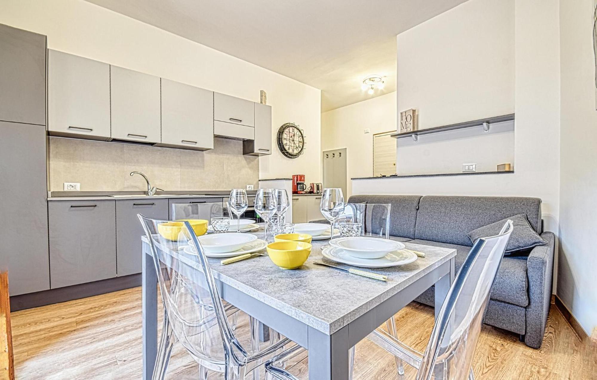 1 Bedroom Lovely Apartment In Recco Bagian luar foto